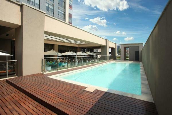 Sandton Skye Premium Suites & Penthouses Johannesburg Bagian luar foto